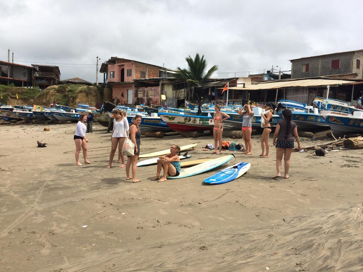 Hostal Puerto Engabao "El Surf Shelter" Exterior foto